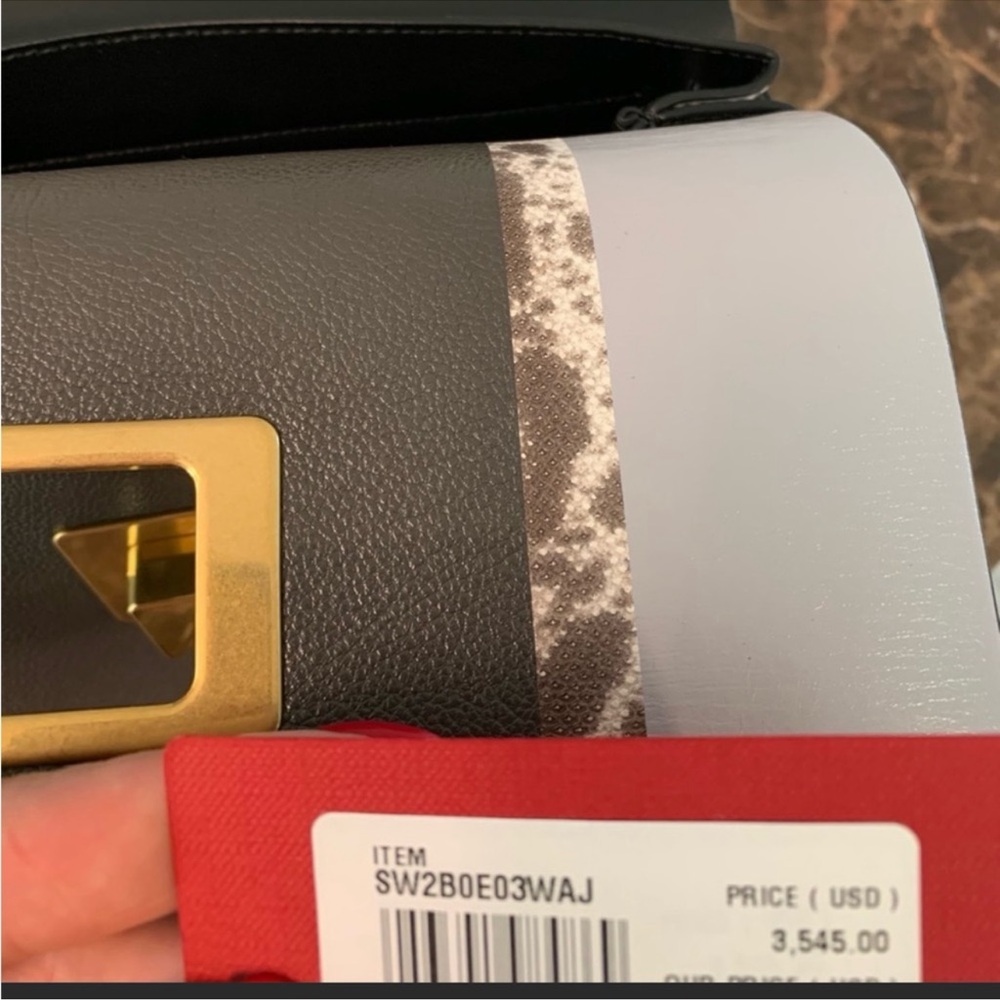 VALENTINO CARAVANI NEW SHOULDER BAG - Picture 10 of 10